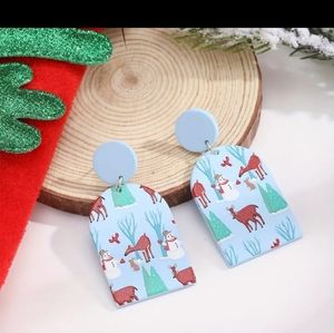 ** BRAND NEW BEAUTIFUL CHRISTMAS EARRINGS